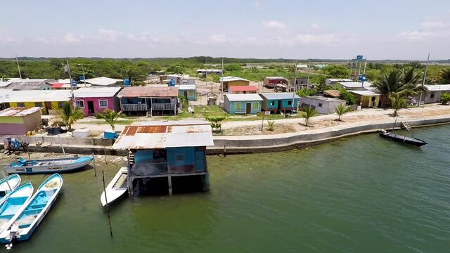 Ecuador - Santa Rosa - Muelle 
toma de dron mavic pro