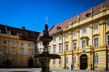 メルク寺院とその周辺の情景