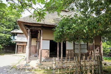 Fotobehang 日本の古い茅葺きの家 © masamasa3