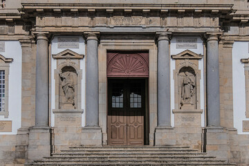 Fototapeta premium Architectural details of Imposing Good Jesus of the Mount (Bom Jesus do Monte, from 1373) - Portuguese sanctuary and important tourist attraction near Braga. Portugal.