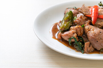 Stir-Fried Black Pepper with Duck