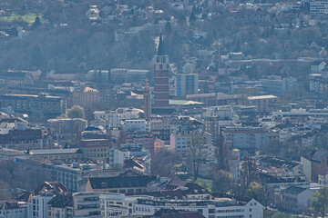 Naklejka premium Blick auf das Zentrum der Stadt Pforzheim in Baden-Wuerttemberg Deutschland mit der Stadtkirche in der Bildmitte.