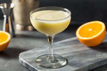 Refreshing Boozy Golden Dream Cocktail