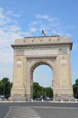 Fototapeta na wymiar Arc de Triomphe à Bucarest