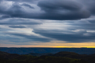 Obraz premium clouds over the mountains