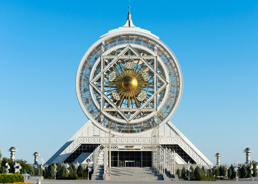 Alem Cultural and Entertainment Center in Ashgabat, Turkmenistan. Biggest indoor ferris wheel built with white marble and gold.