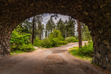 Obraz premium Stone Footbridge At Manito Park, Spokane, Washington.
