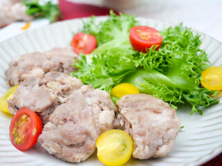 Delicious pork and lettuce garnish