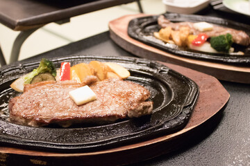 牛ロースステーキ