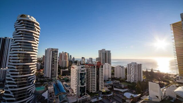 Lever de soleil sur Gold Coast, Australie.