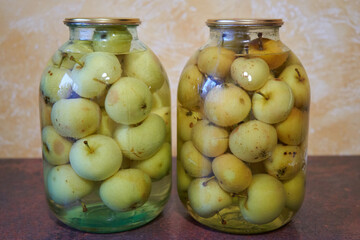 canning apples,homemade apple compote in glass jars