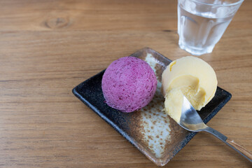Myrtaceae or makiang and vanilla ice cream.