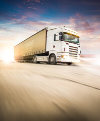 Obraz na płótnie Canvas Lorry Truck in motion