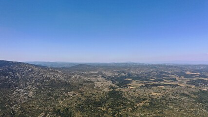 Massif des corbières dans le sud de la France
