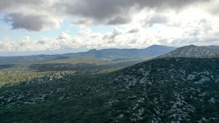 Massif des corbières dans le sud de la France