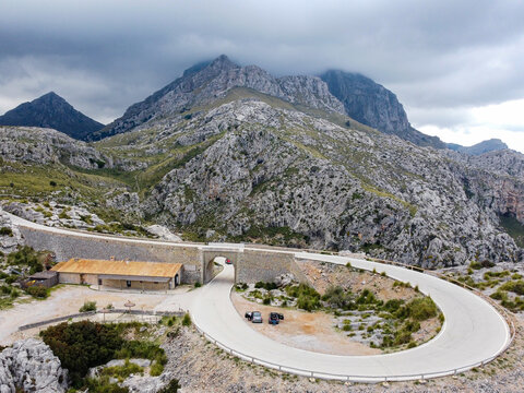 Die MA-2141 mit Krawattenknoten auf dem Weg nach Sa Calobra auf Mallorca
