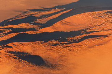 Beautiful desert scenery, richly detailed natural background pictures, located in the Badain Jaran Desert, Inner Mongolia, China.