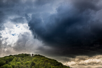 Ein Sturm zieht auf über Deutschland