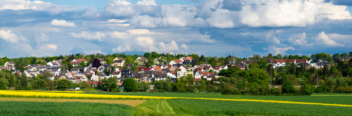 Fototapeta na wymiar Berkersheim, ein Stadtteil im Norden von Frankfurt am Main