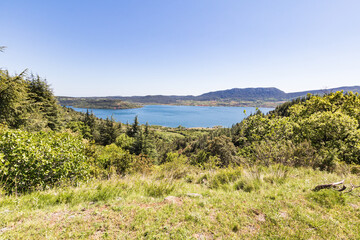 Paysage du Lac du Salagou (Occitanie, France)