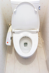 水洗トイレの白い便座