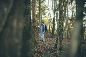 Voyageur dans les bois