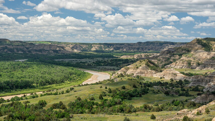 Naklejka premium Along the Caprock Coulee Nature Trail in the Theodore Roosevelt National Park - North Unit on the Little Missouri River - North Dakota Badlands