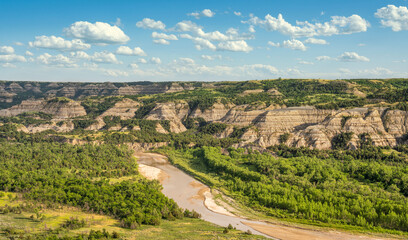 Fototapeta na wymiar River Bend Overlook view of the cliffs along the Little Missouri River in the Theodore Roosevelt National Park - North Unit - North Dakota Badlands