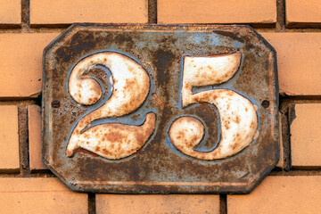 Hausnummer 25