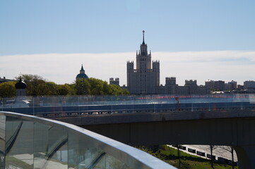 Fototapeta na wymiar moscow: view of the city and the river