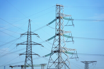  Intersection of power lines with supports and wires.