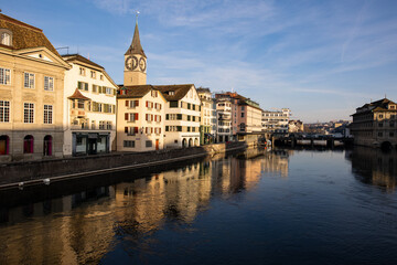 Fototapeta na wymiar A nice and warm morning of spring 2021 in Zurich