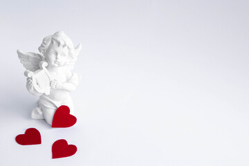 ceramic with three hearts angel