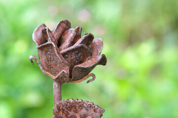 Rusted Artificial Iron Rose Flower Garden Ornament