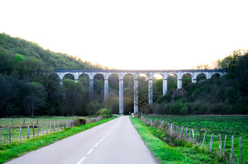 MONTREUILLON FRANCIA AQUEDUC ACUEDUCTO ROMANO