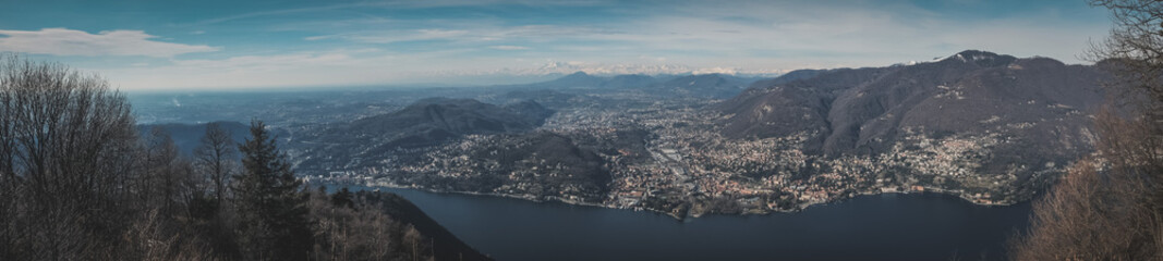 panorami di Como, Italia