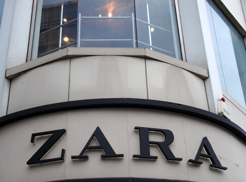 Leeds, west yorkshire, united kingdom - 11 may 2021: sign above the entrance of the zara retail fashion store in leeds city centre