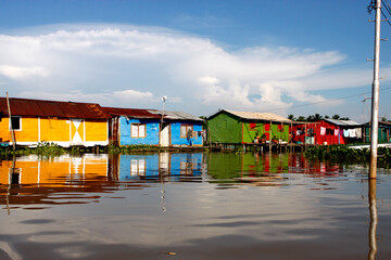 Palafitos o casas sobre el agua en Congo Mirador un pueblo sobre el Lago de Maracaibo al Sur de Venezuela