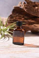 ボタニカルなアロマボトル