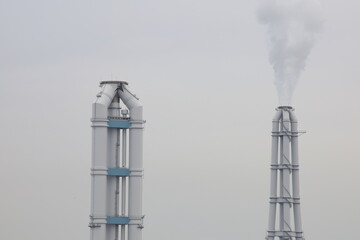 巨塔から更に立ち昇る