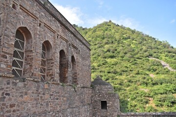 Fototapeta na wymiar Bhangarh fort the most haunted fort in rajasthan,india,asia