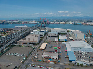 航空撮影した名古屋港の貿易の風景