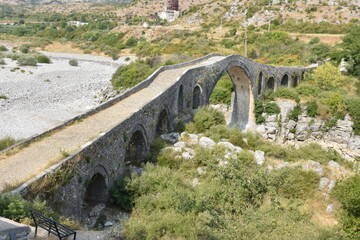 Fototapeta na wymiar bridge over the river, historical