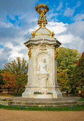 Obraz premium Beethoven Haydn Mozart Denkmal im Berliner Tiergarten