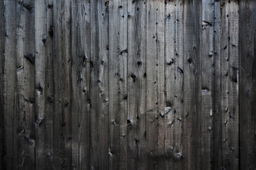 きれいな黒い木目模様の板壁_経年変化した杉板の質感