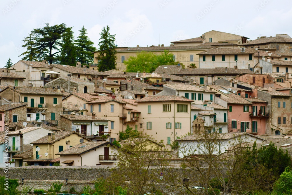 Wall mural view of the city of spoleto