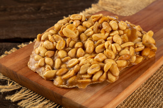 P&eacute; de muleque. Traditional Brazilian sweet.
