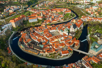 Obraz premium Panoramic view from above of amazing touristic old town Cesky Krumlov and river Vltava, Czech Republic 