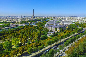 Fototapeta na wymiar Aerial view of Paris, France 