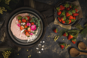 Strawberry cake